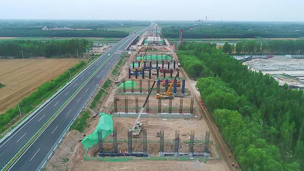 京台9b娱乐改扩建项目德州至齐河段徒骇河大桥施工现场